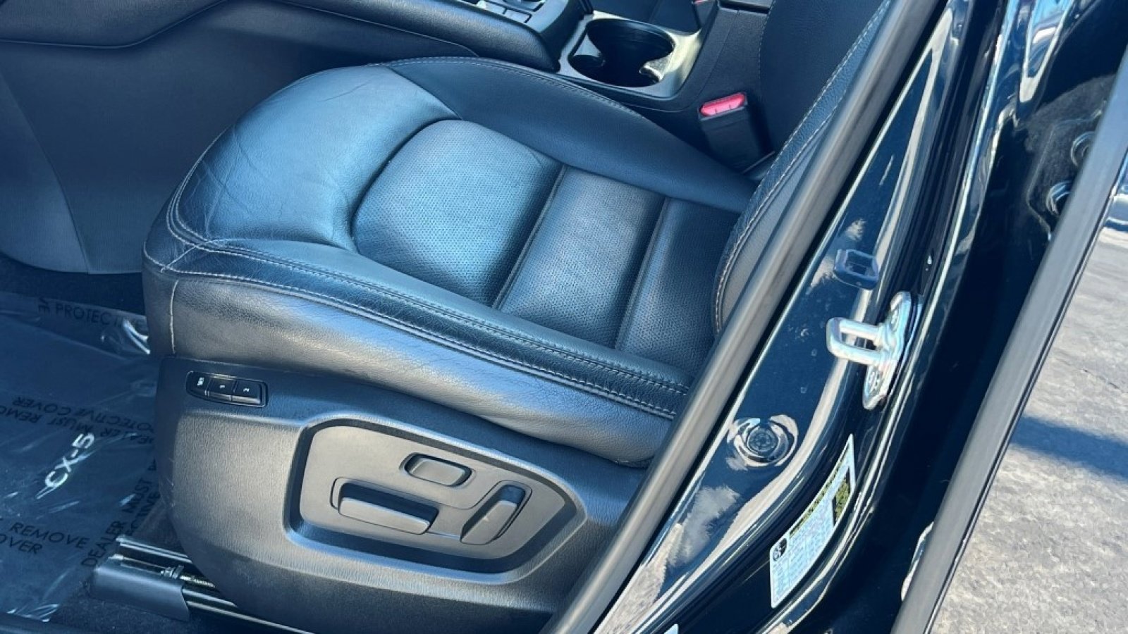 Used 2023 MAZDA CX-5 AWD 2.5 S w/ Preferred Package image 14