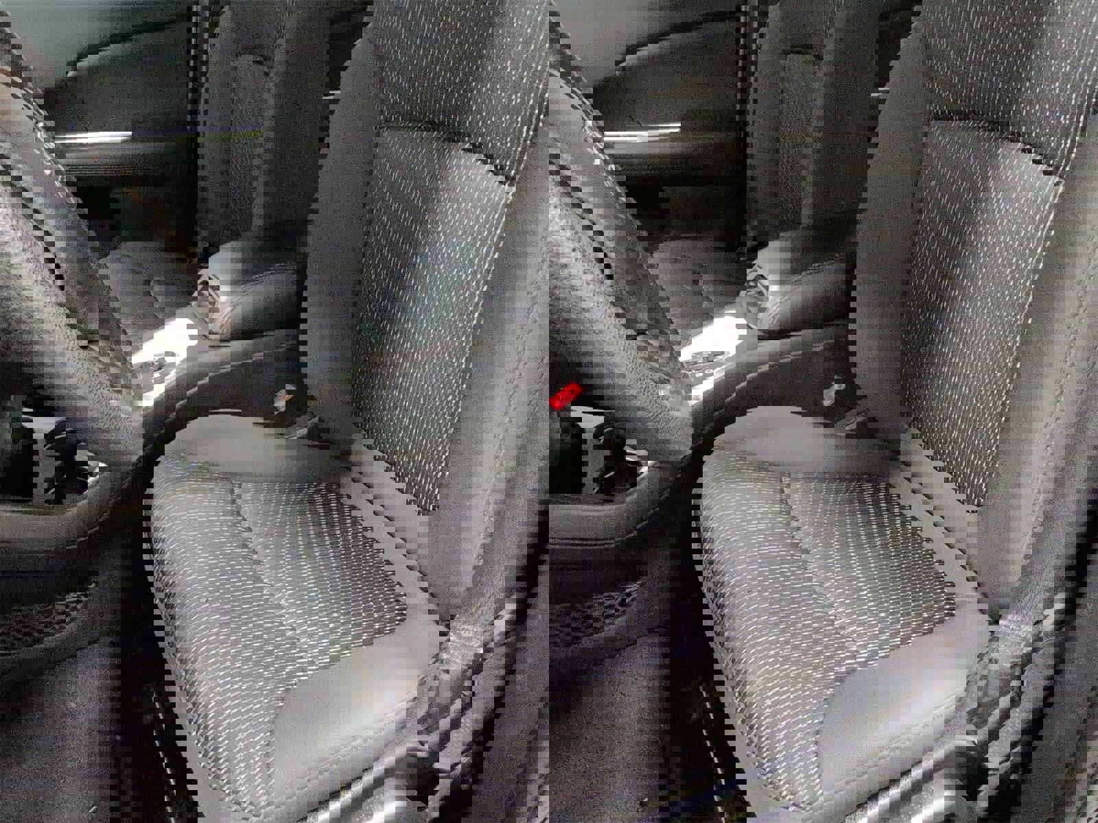 Used 2018 Dodge Journey SE image 17