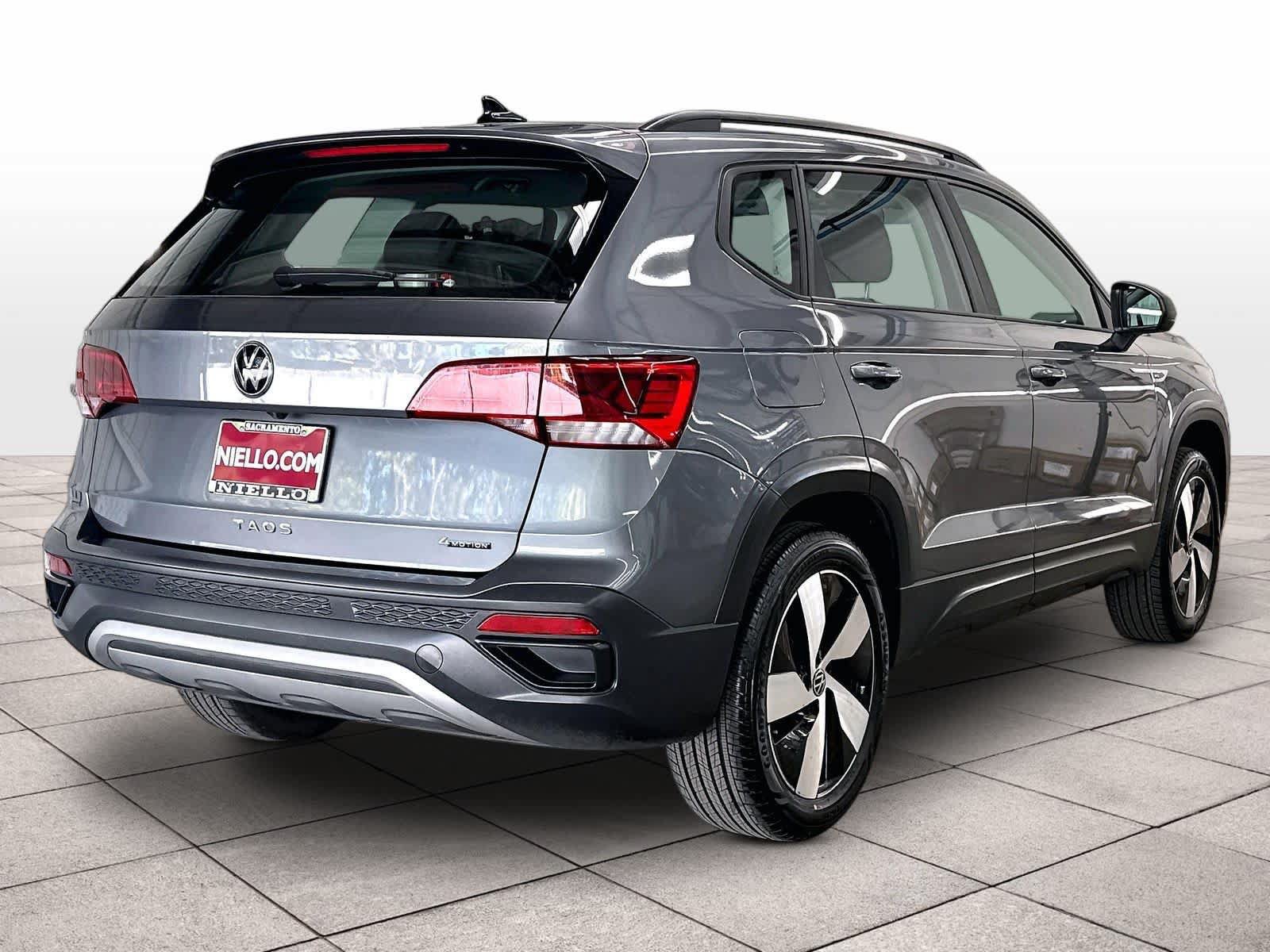 Used 2024 Volkswagen Taos S AWD/4WD image 9