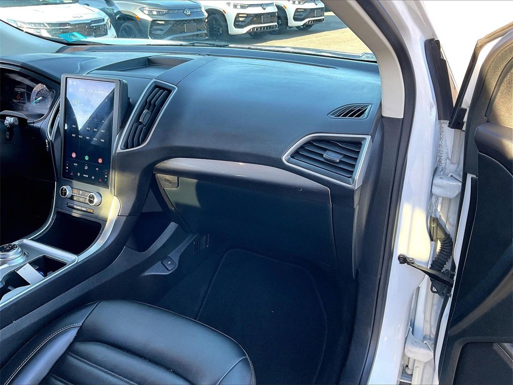 Used 2023 Ford Edge SEL image 12