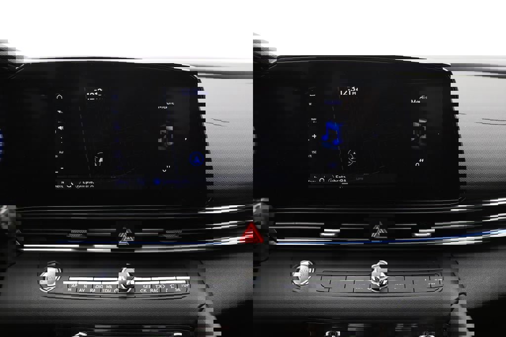 Used 2023 Hyundai Elantra Limited image 21