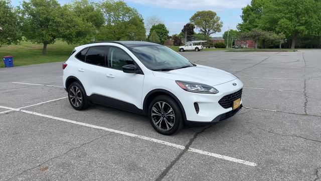 Used 2022 Ford Escape SE w/ SE Sport Appearance Package AWD/4WD image 46