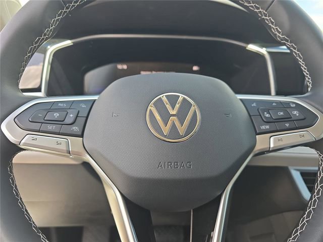 New 2026 Volkswagen Taos SE FWD image 21