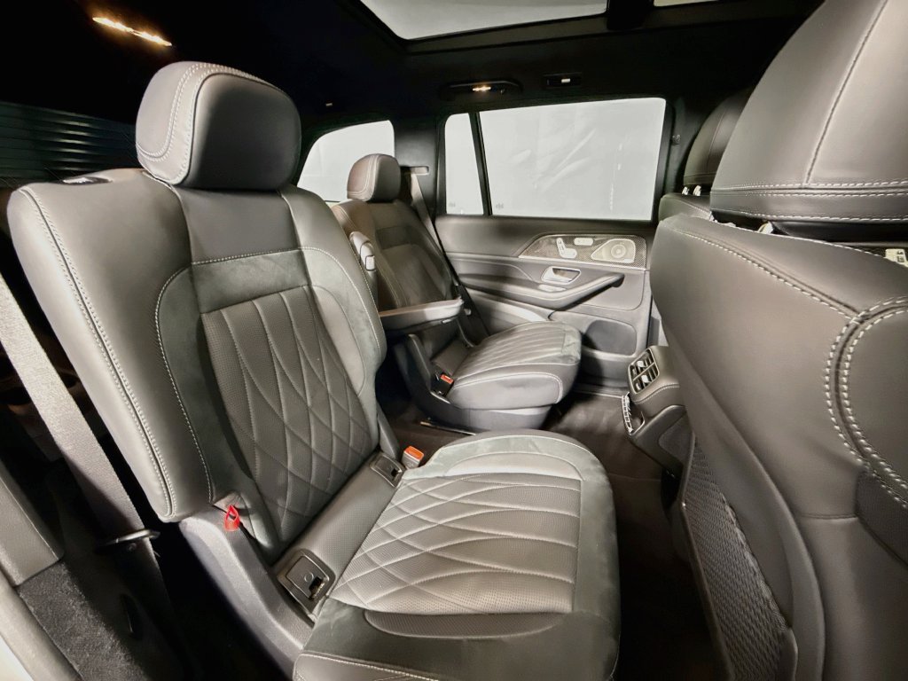 Used 2026 Mercedes-Benz GLS 63 AMG 4MATIC image 29