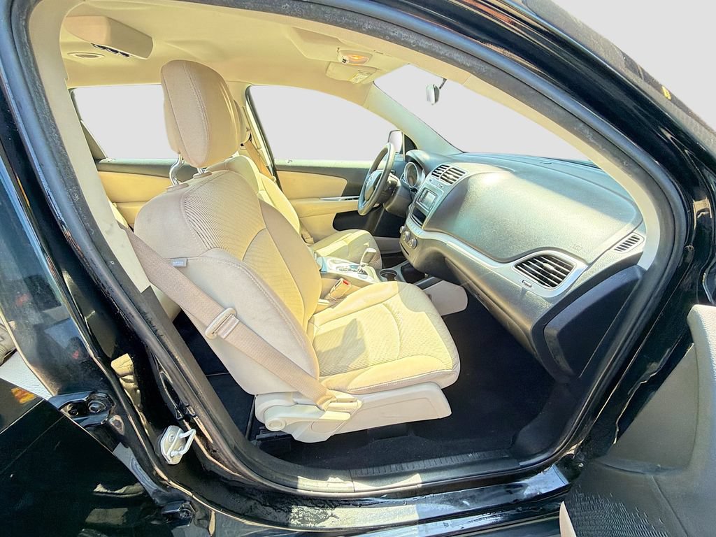 Used 2015 Dodge Journey American Value Package w/ Flexible Seating Group FWD image 17