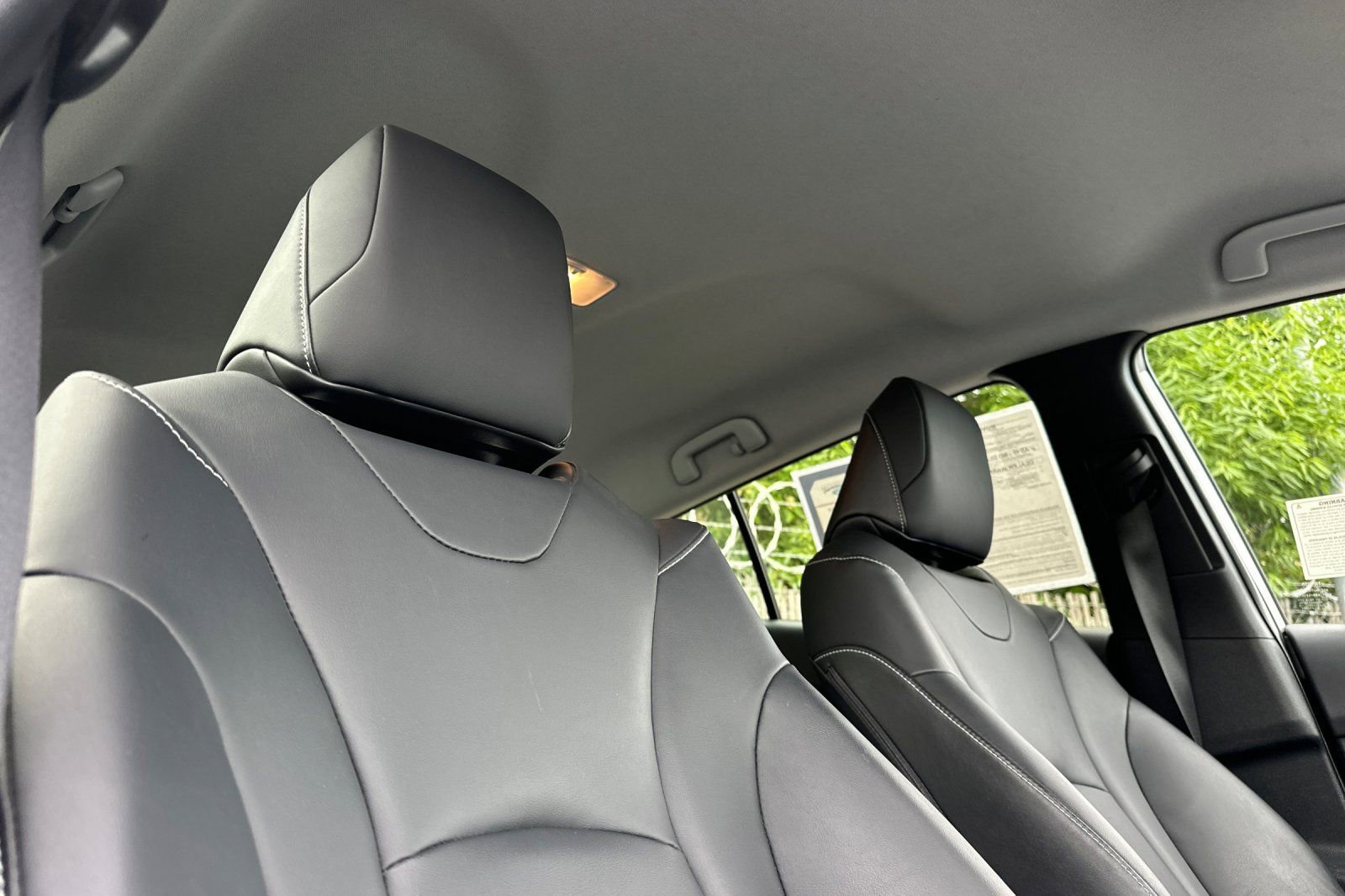 Used 2022 Toyota Prius Prime XLE image 15