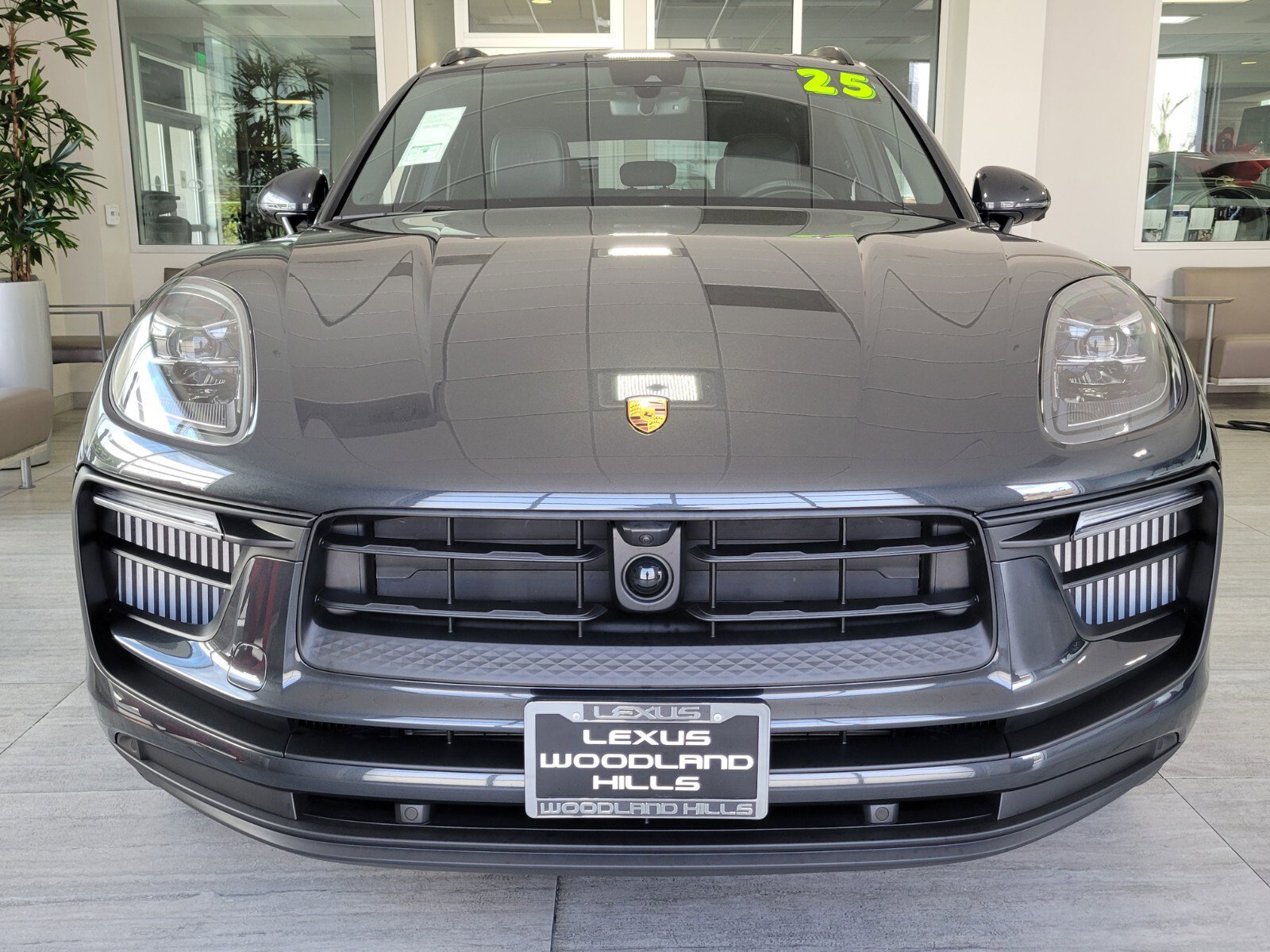 Used 2025 Porsche Macan S image 8