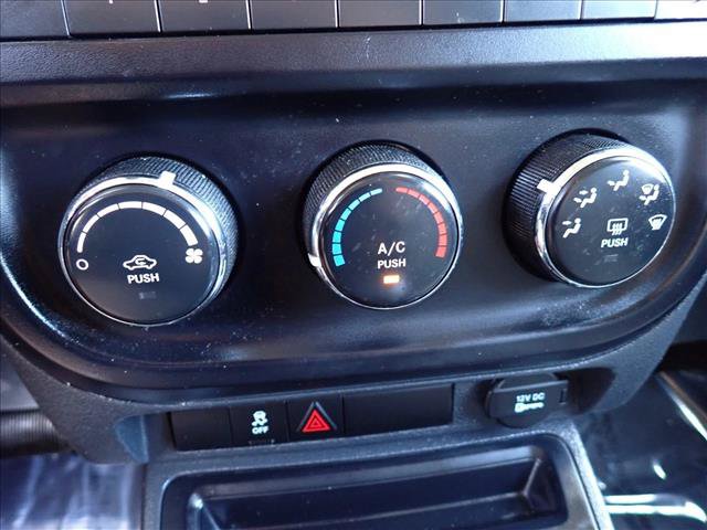 Used 2015 Jeep Patriot Sport w/ Power Value Group FWD image 18