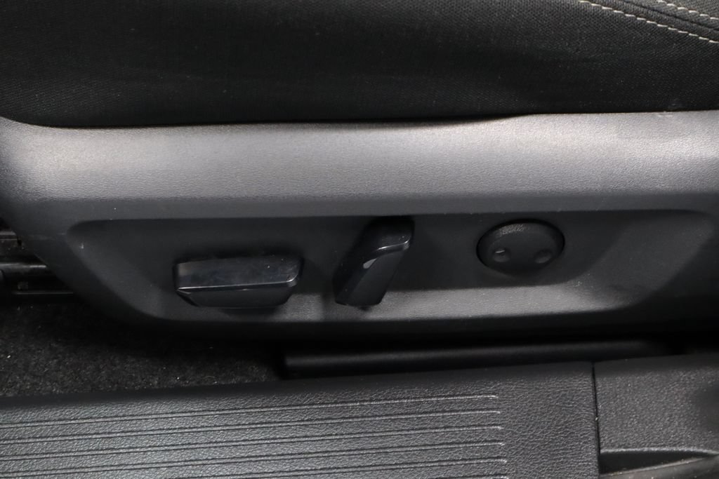 Certified 2024 Nissan Rogue SV AWD/4WD image 24