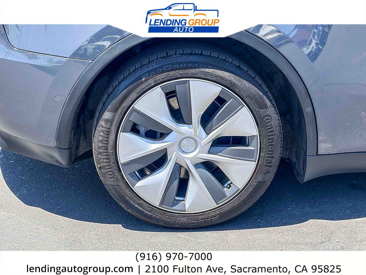 Used 2021 Tesla Model Y 2WD image 10