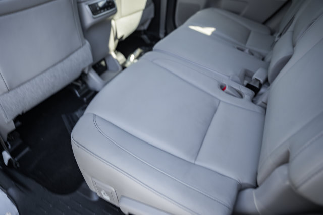 Used 2017 Toyota Highlander XLE AWD/4WD image 26