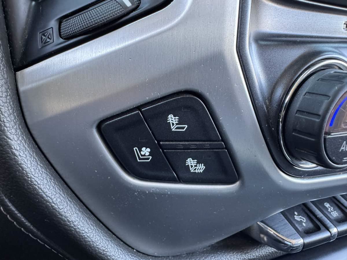 Used 2018 GMC Sierra 1500 SLT AWD/4WD image 30