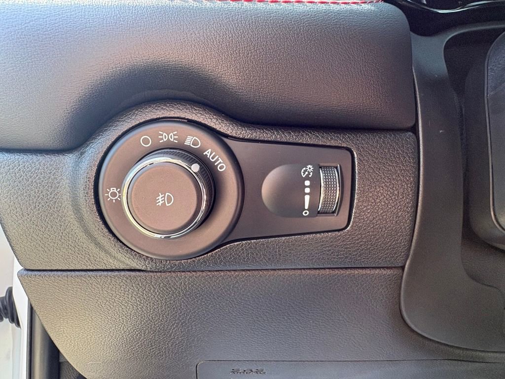 Used 2023 Dodge Durango GT image 21