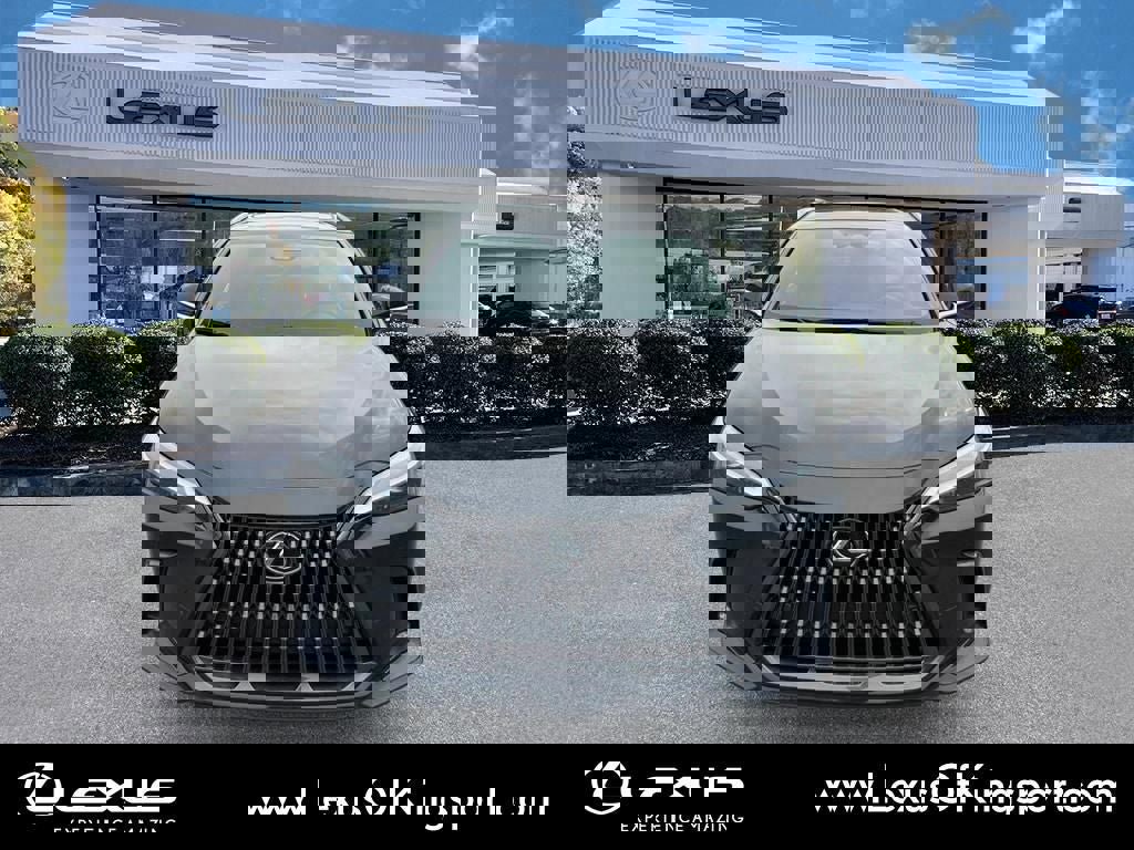 Used 2025 Lexus NX 250 FWD w/ Towing Package (2000 Lbs) image 8