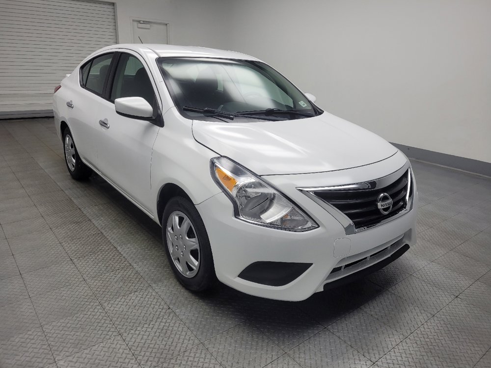 Used 2019 Nissan Versa SV image 13
