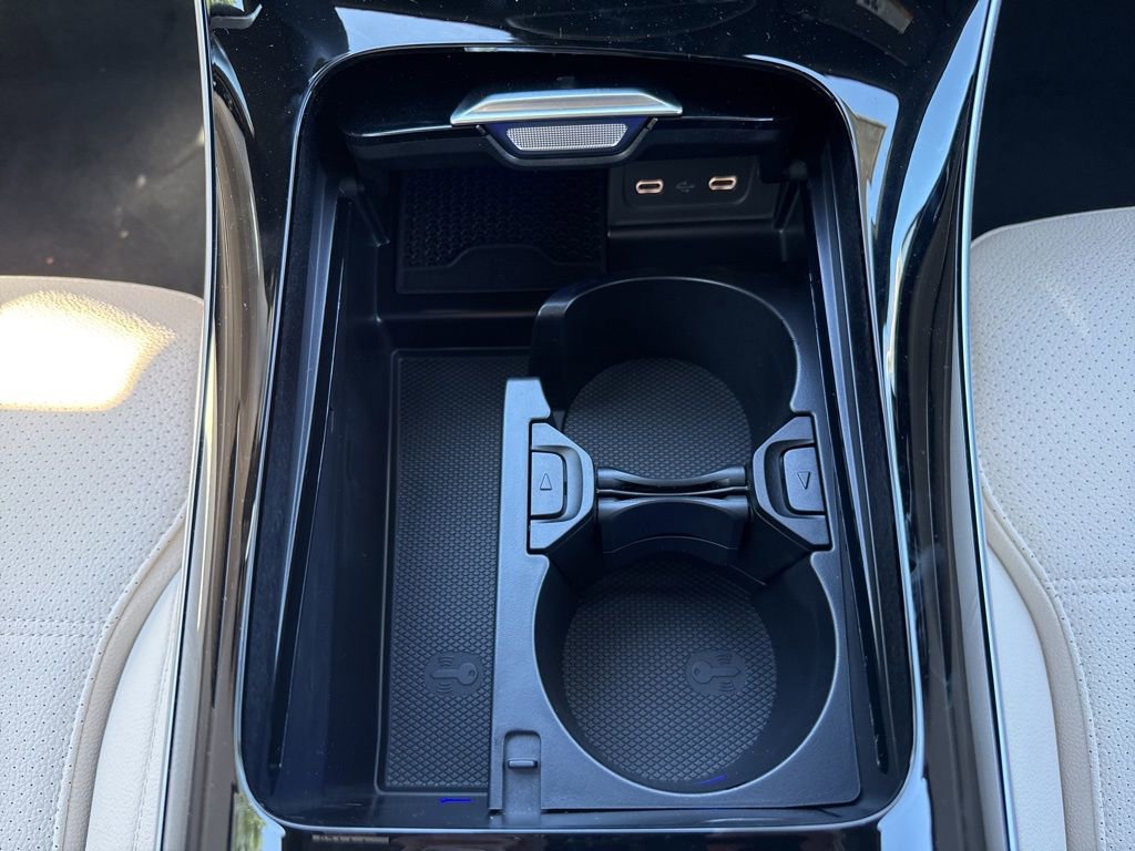 New 2025 Mercedes-Benz C 300 4MATIC Sedan image 25