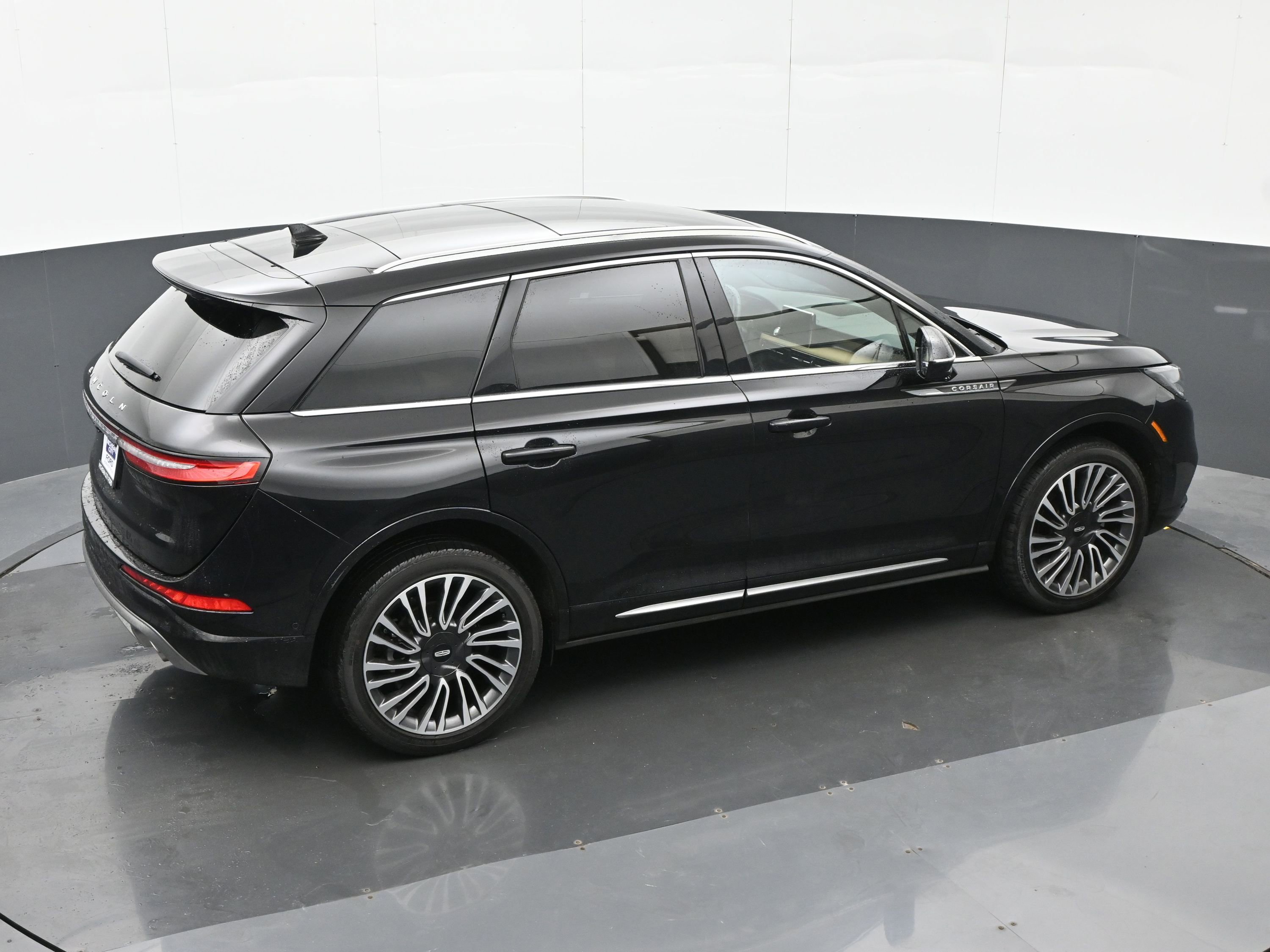 Used 2022 Lincoln Corsair Reserve w/ Equipment Group 201A image 31