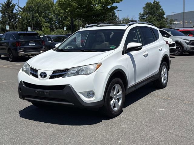 Used 2014 Toyota RAV4 XLE AWD/4WD image 5