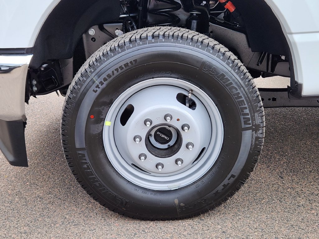 New 2026 Ford F350 XLT AWD/4WD image 9