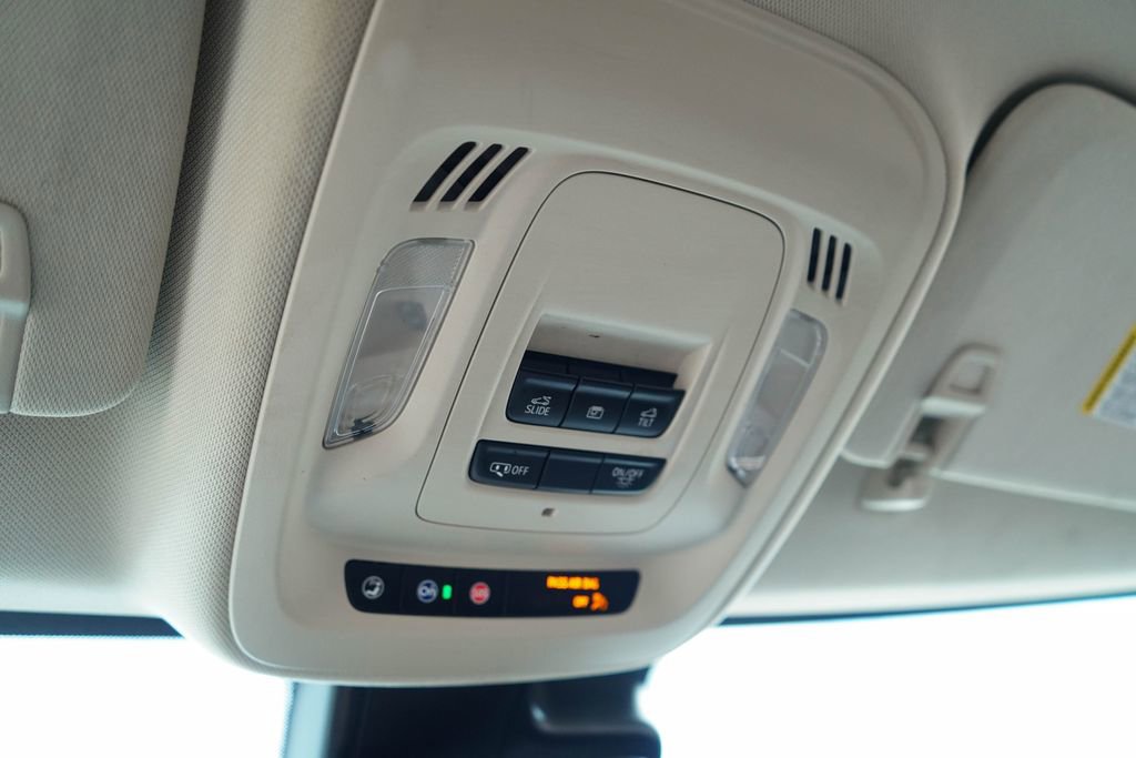 Used 2023 Buick Envision Essence FWD image 30