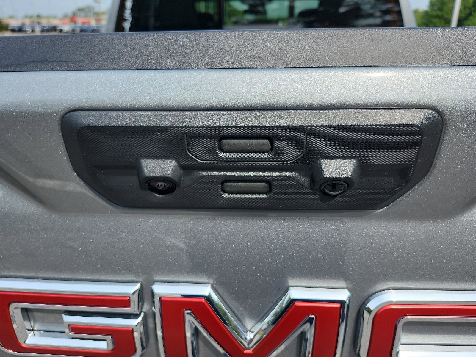 New 2026 GMC Sierra 1500 SLT w/ SLT Premium Plus Package image 9
