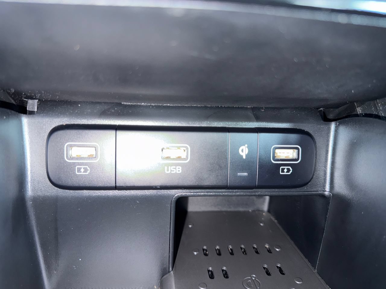 Used 2021 Kia Sorento SX AWD/4WD image 29