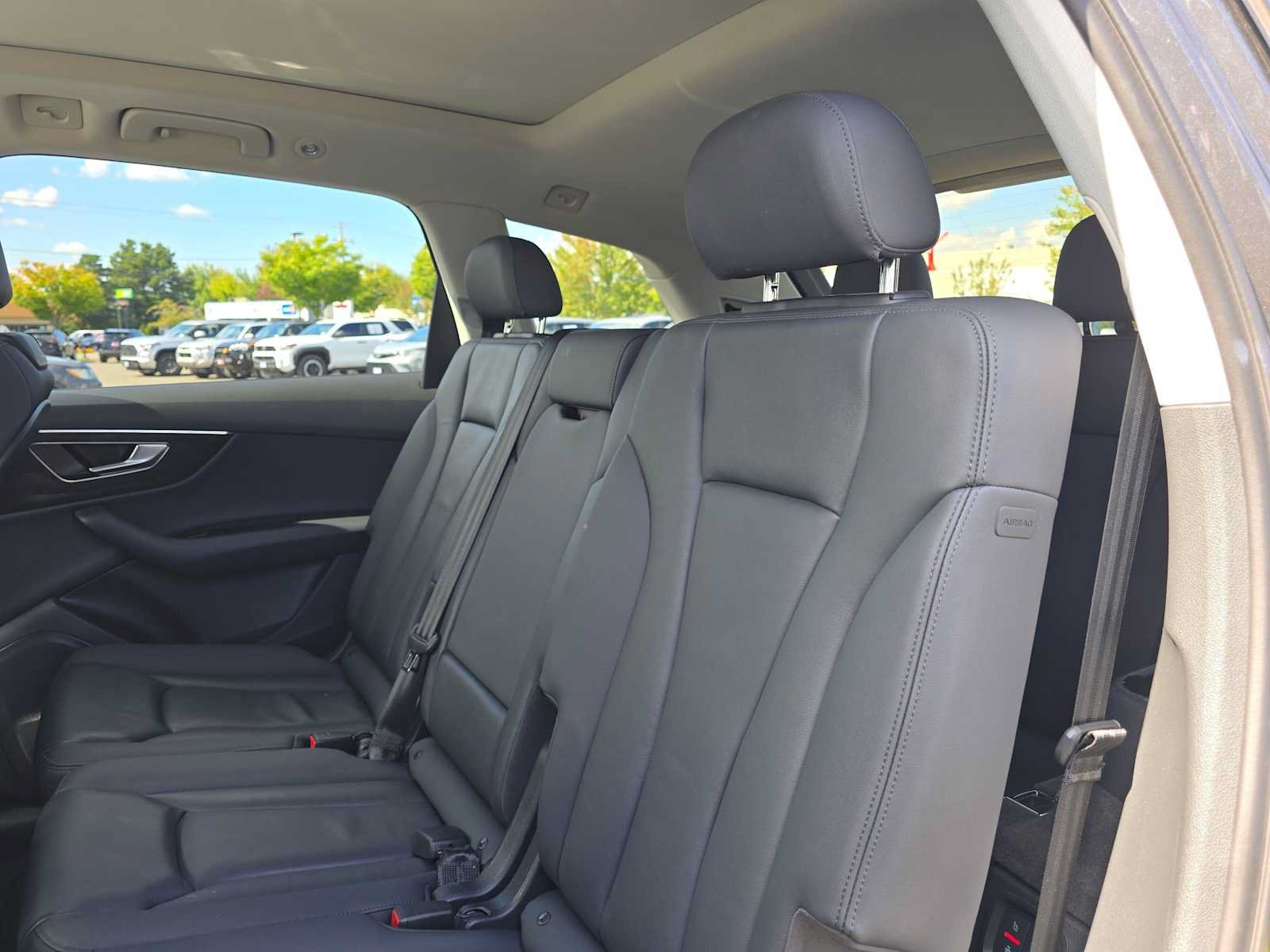 Used 2022 Audi Q7 3.0T Premium AWD/4WD image 18