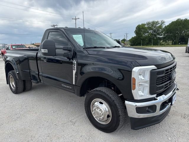 Used 2026 Ford F350 XL w/ FX4 Off-Road Package AWD/4WD image 1