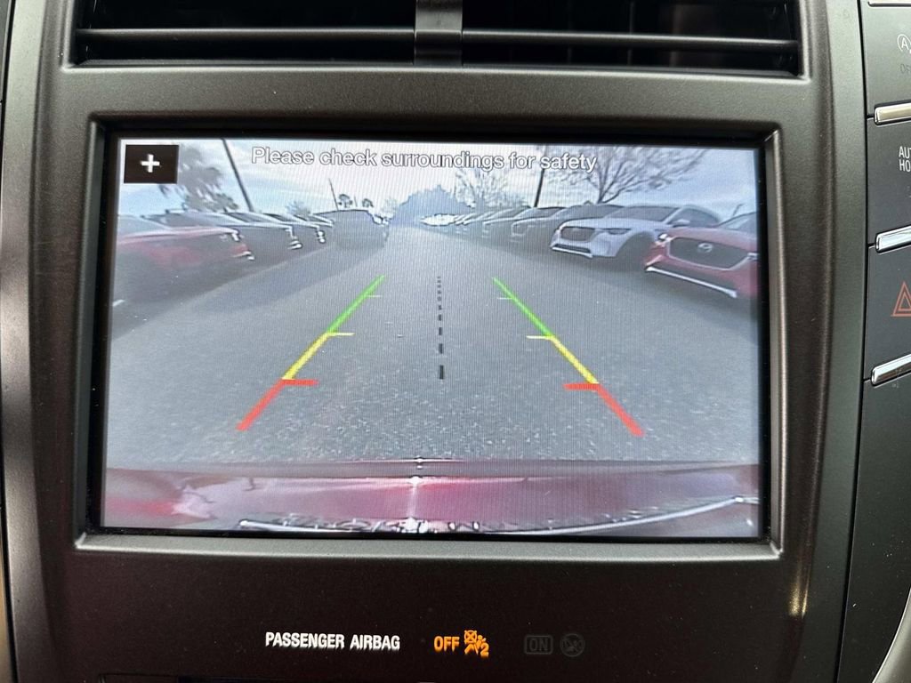 Used 2017 Lincoln MKC Select w/ Select Plus Package image 31