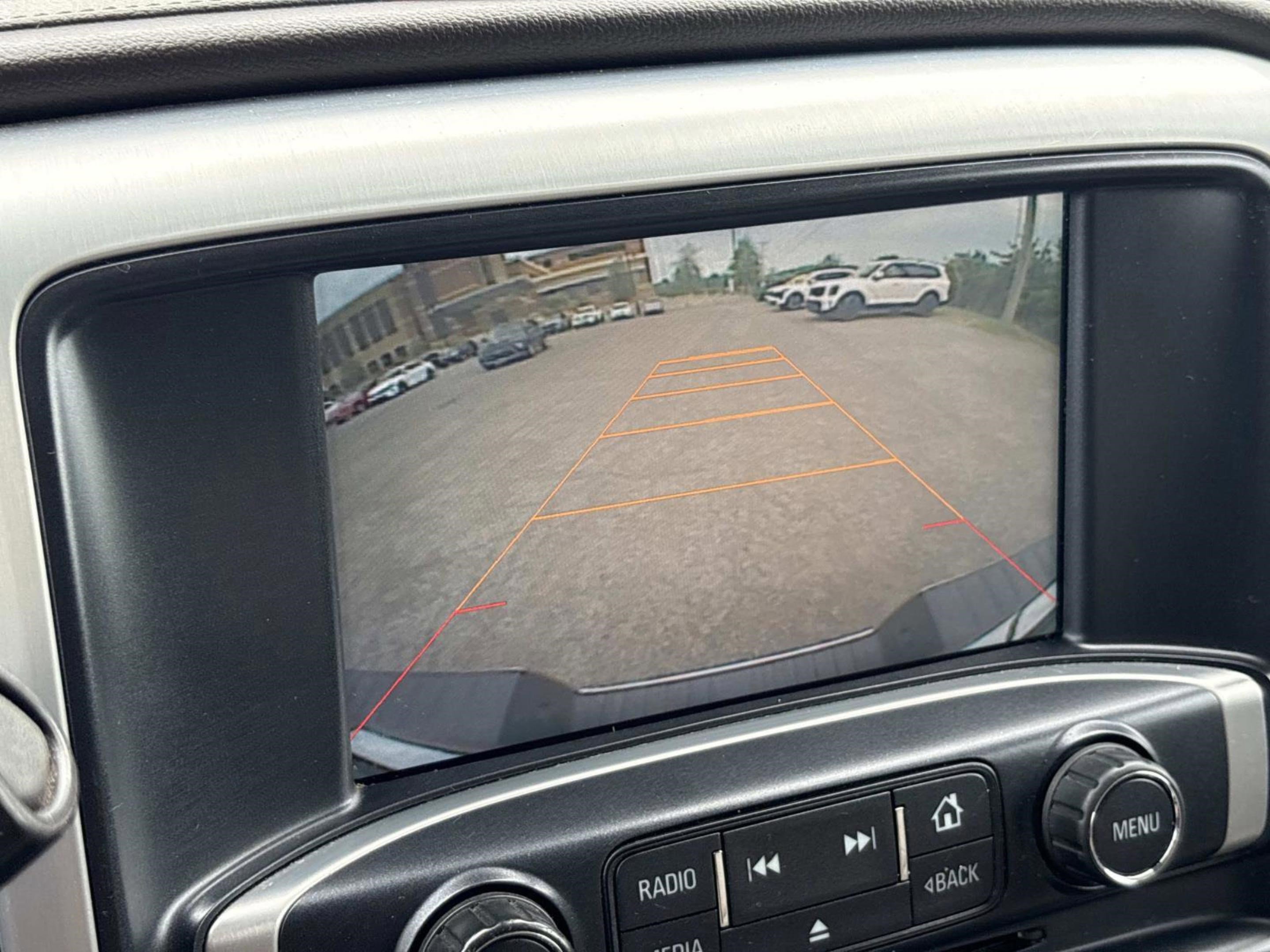 Used 2015 GMC Sierra 1500 SLT w/ SLT Crew Cab Value Package image 27