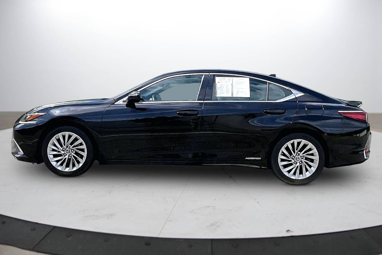 Used 2019 Lexus ES 300h w/ Accessory Package 2 FWD image 5