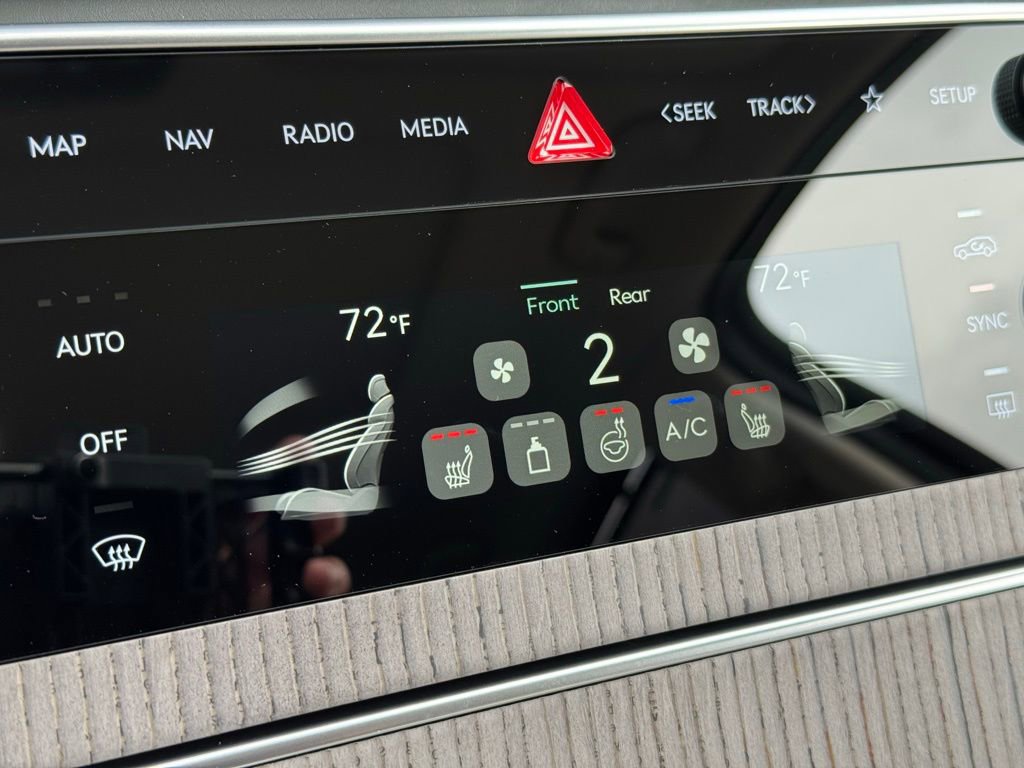 New 2026 Genesis GV80 2.5T Select image 36