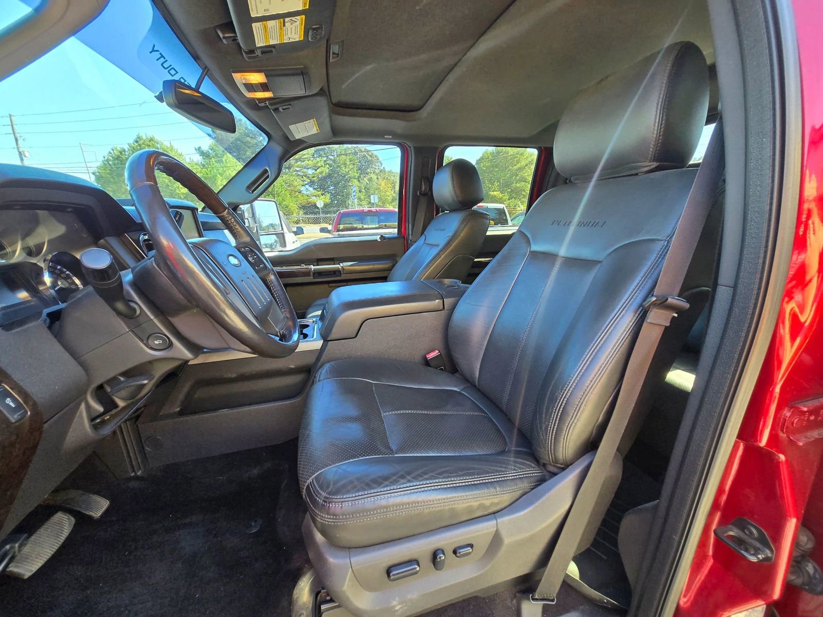 Used 2015 Ford F250 Platinum w/ FX4 Off-Road Package image 9