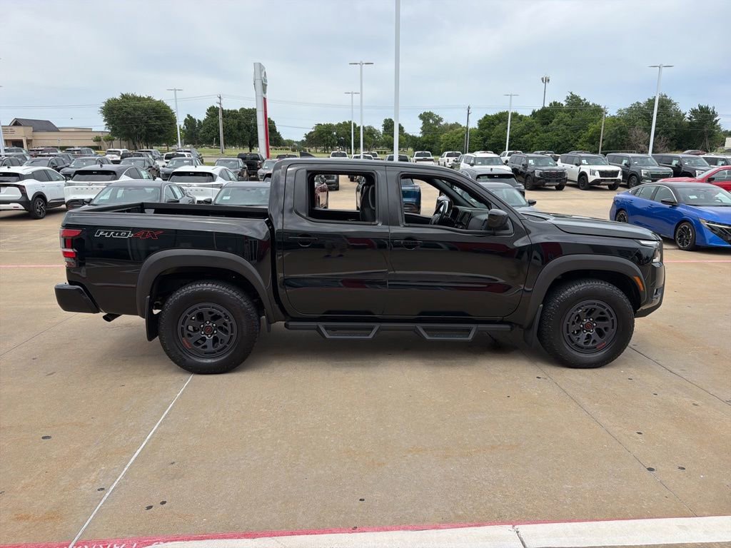Used 2025 Nissan Frontier PRO-4X AWD/4WD image 6