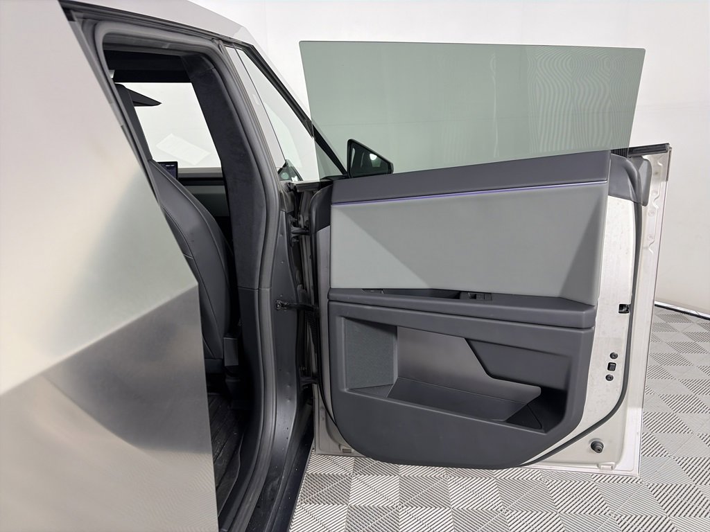Used 2025 Tesla Cybertruck AWD Crew Cab image 25