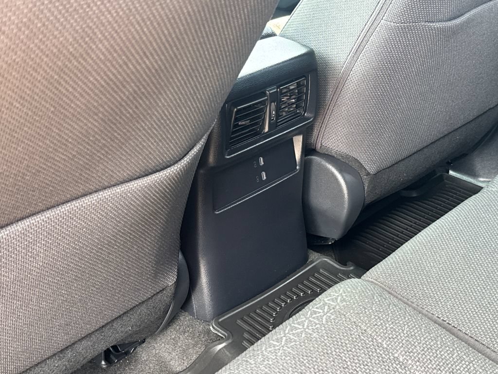 Used 2025 Toyota 4Runner SR5 AWD/4WD image 37