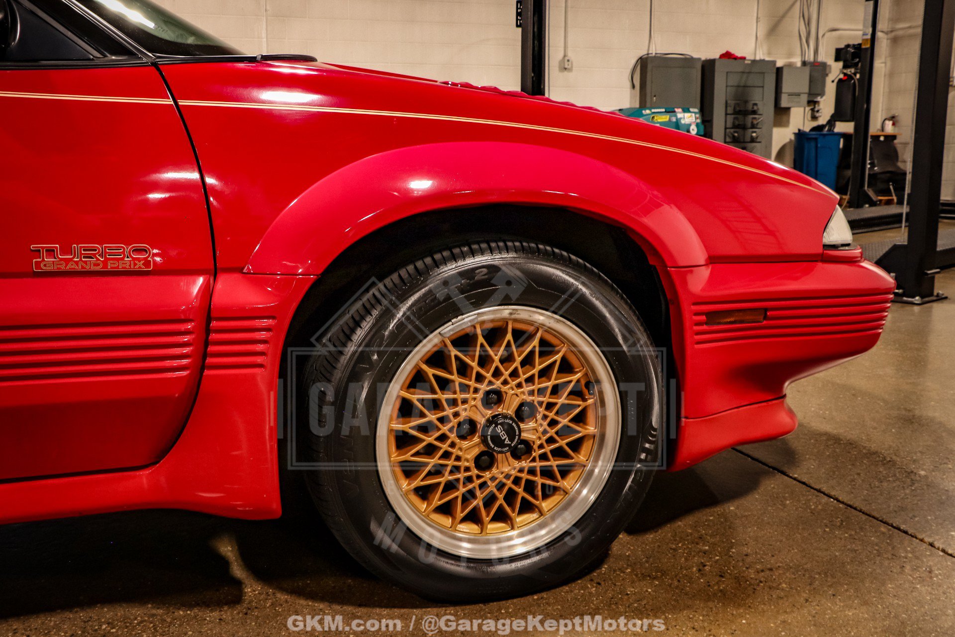 Used 1990 Pontiac Grand Prix SE FWD image 54