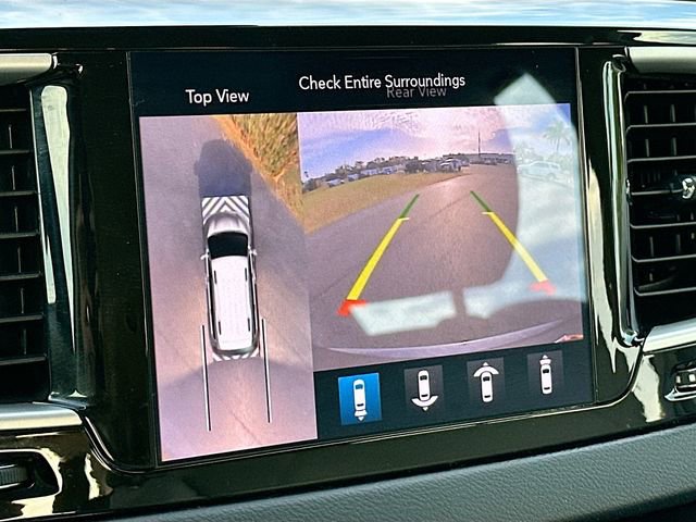 Used 2020 Chrysler Pacifica Touring-L Plus w/ Advanced Safetytec Group image 14