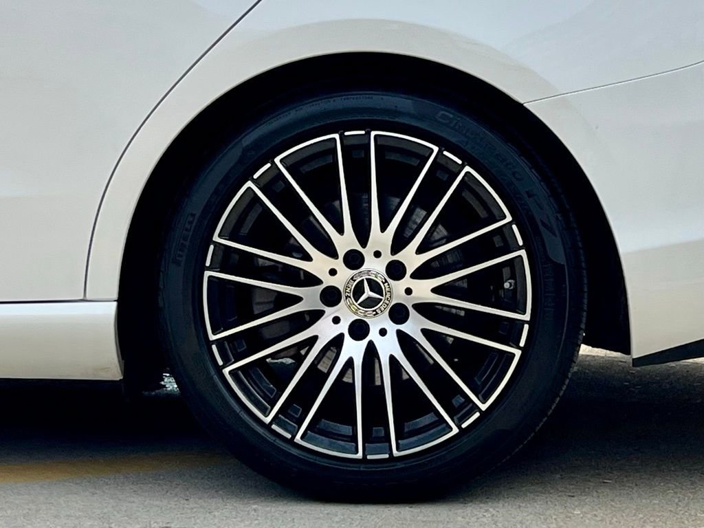 Certified 2023 Mercedes-Benz C 300 4MATIC Sedan image 12
