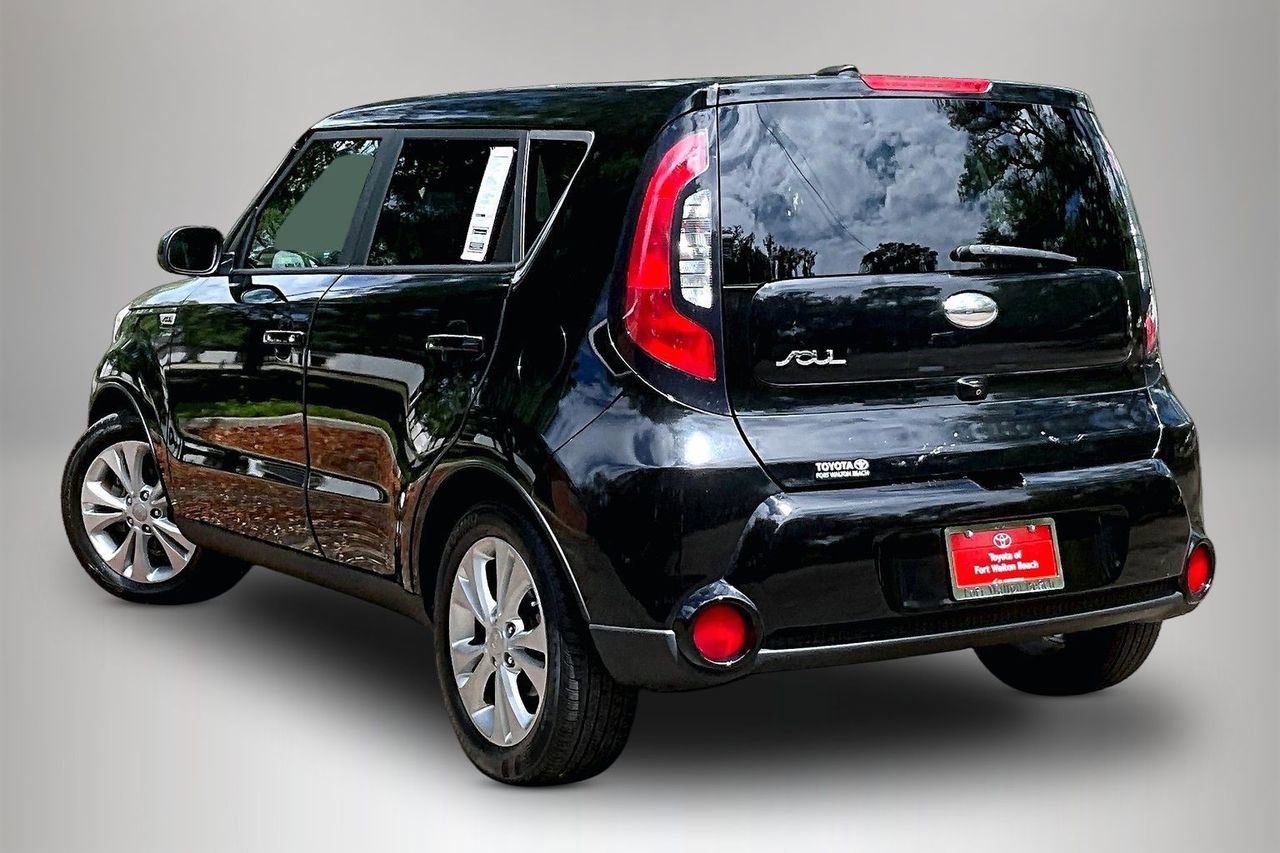 Used 2016 Kia Soul + FWD image 4