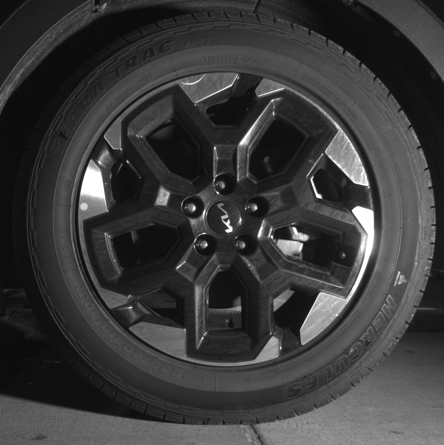 Used 2024 Kia Sorento S image 14