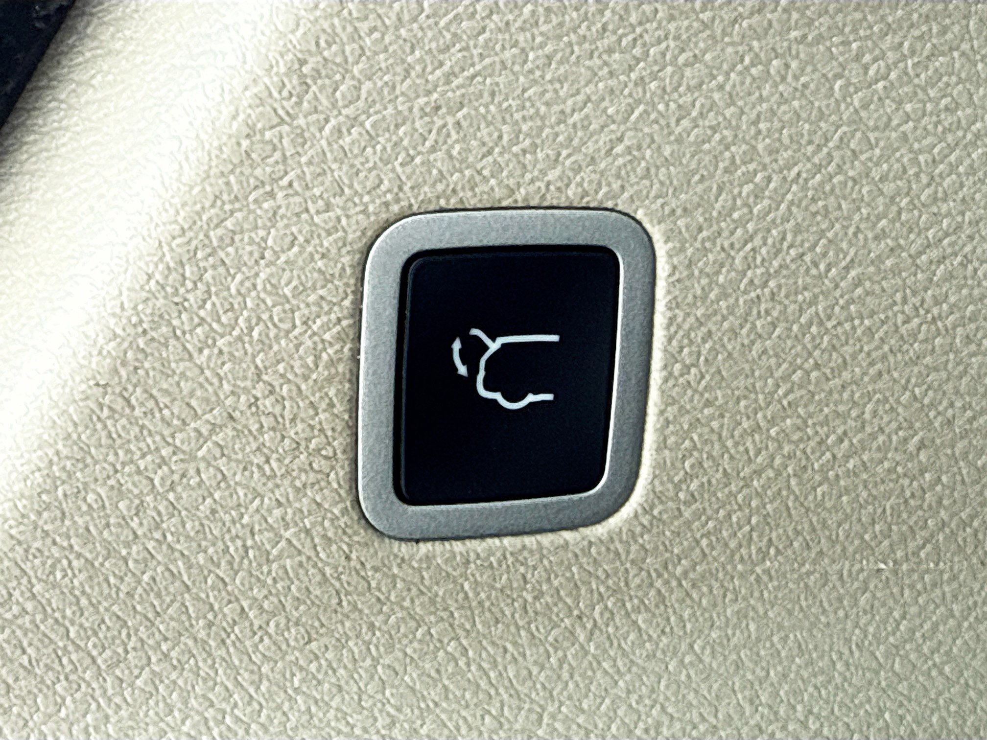 Used 2023 Chrysler Pacifica Touring-L FWD image 13