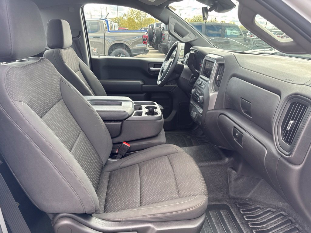 Used 2025 Chevrolet Silverado 1500 W/T RWD image 28