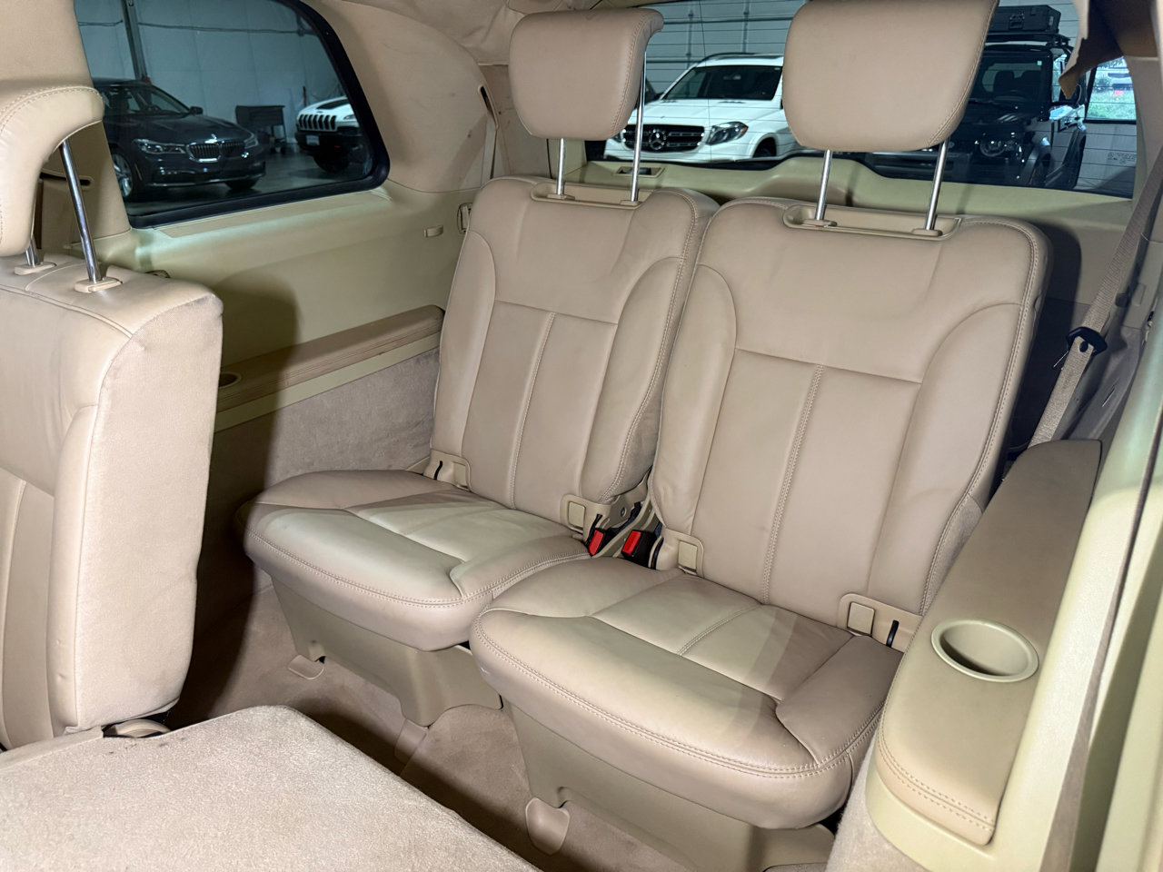 Used 2010 Mercedes-Benz GL 550 4MATIC image 35