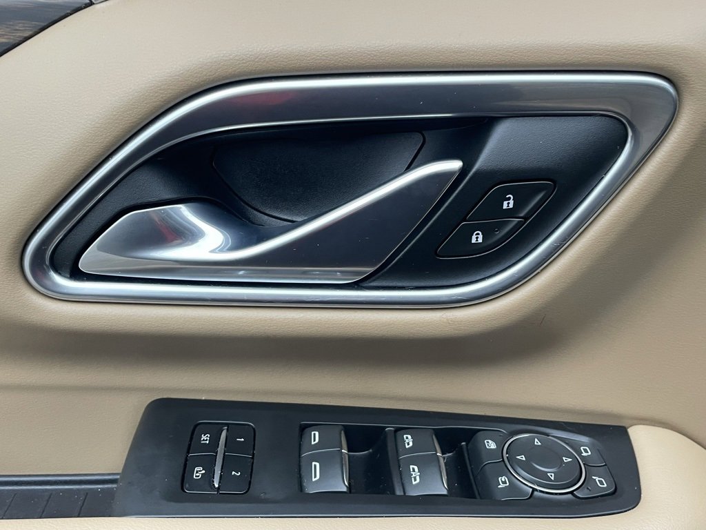 Certified 2021 Chevrolet Suburban Premier w/ Premium Package image 37