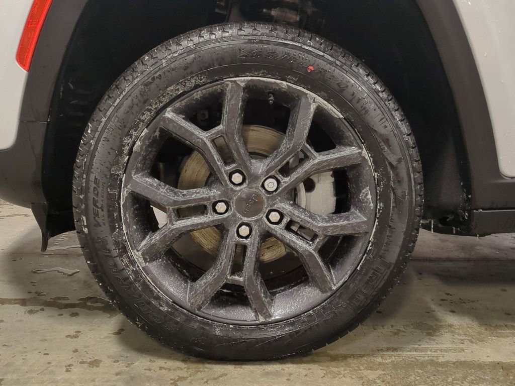 New 2025 Jeep Grand Cherokee Limited w/ Trailer Tow Package image 13