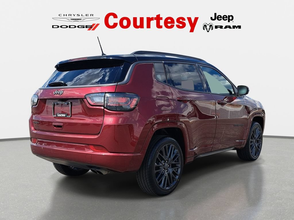 Certified 2022 Jeep Compass High Altitude AWD/4WD image 4