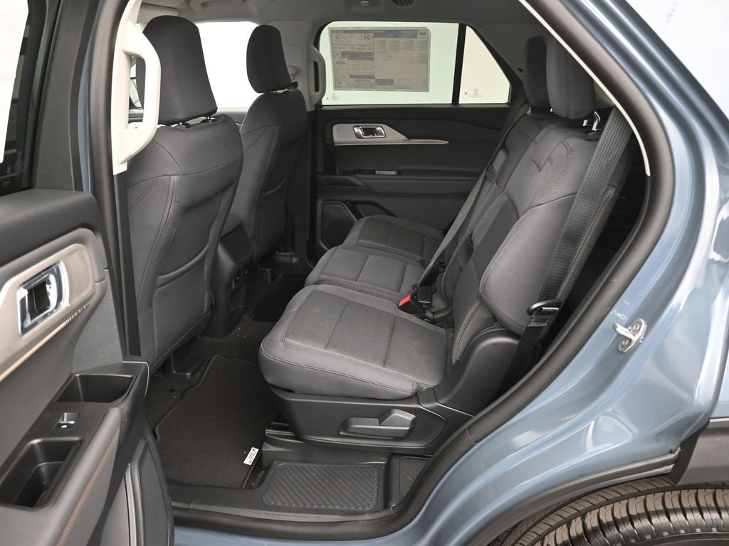 New 2026 Ford Explorer Active RWD image 18