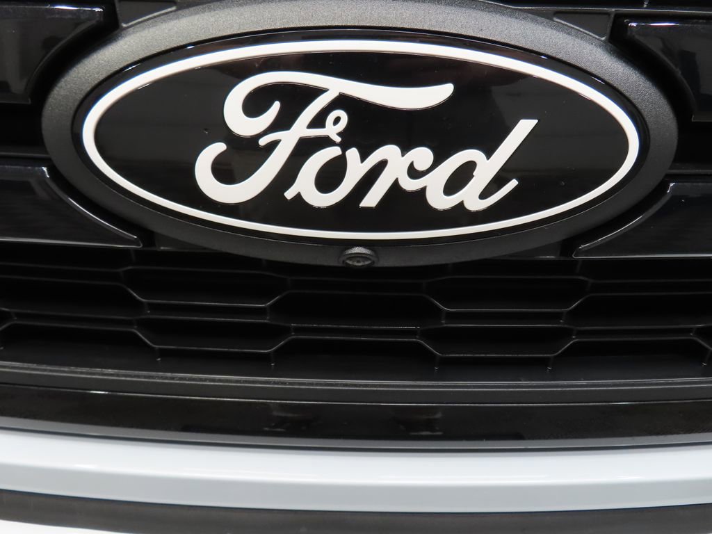 Used 2025 Ford F150 Lariat w/ Equipment Group 502A High AWD/4WD image 60