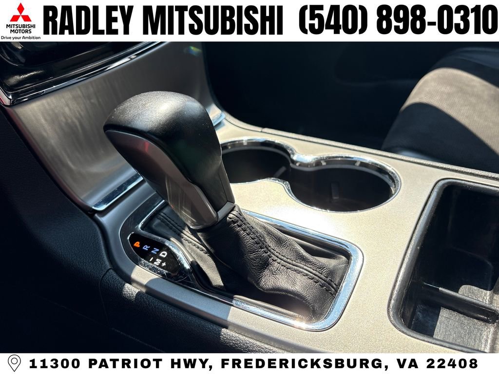 Used 2020 Jeep Grand Cherokee Altitude AWD/4WD image 11